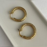ORTA BOY GOLD ÇELİK HALKA KÜPE
