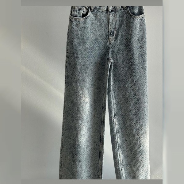 BUZ MAVİSİ KENDİNDEN DESENLİ BOL PAÇA JEAN PANTOLON